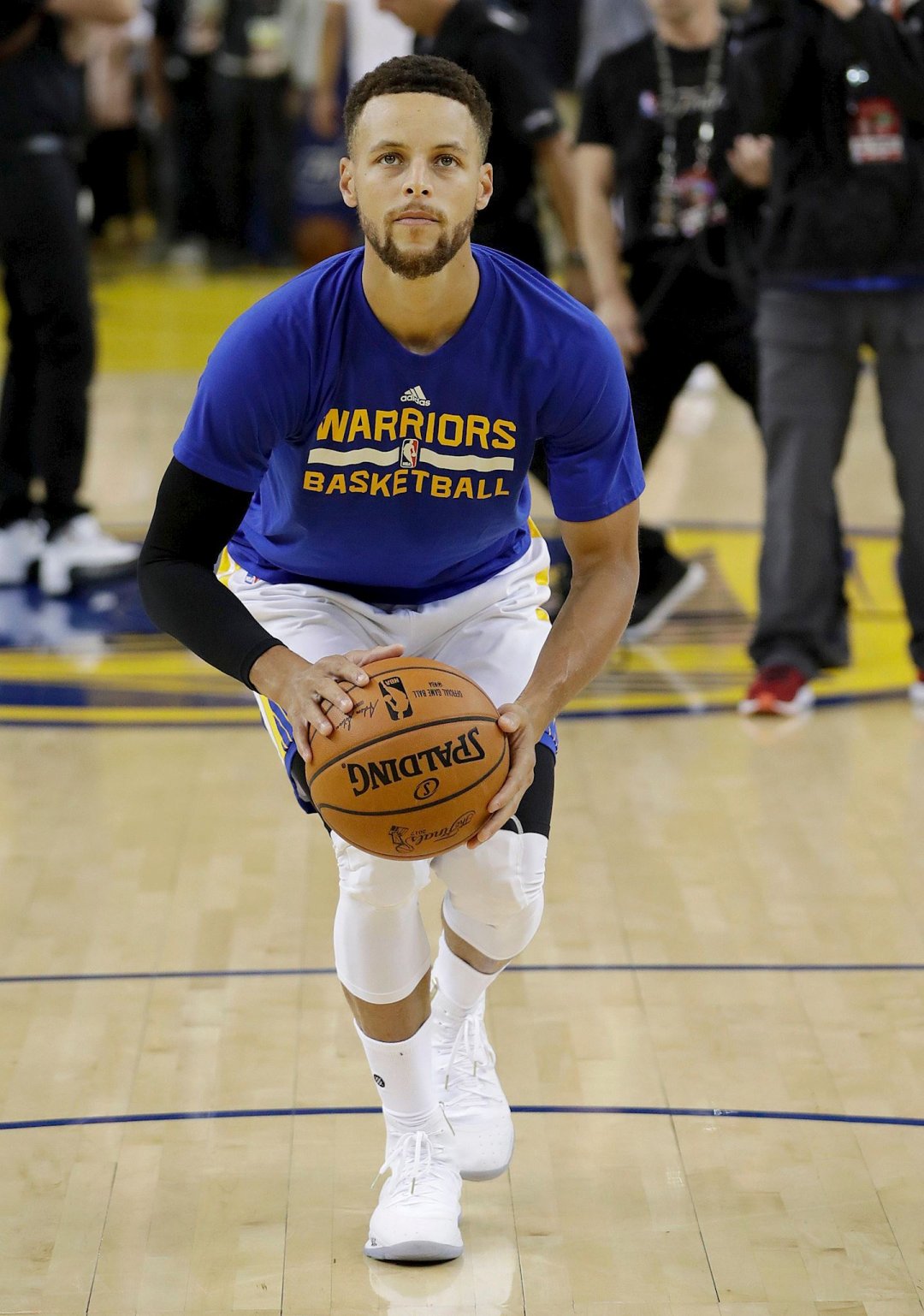 紧密配合 紧密配合