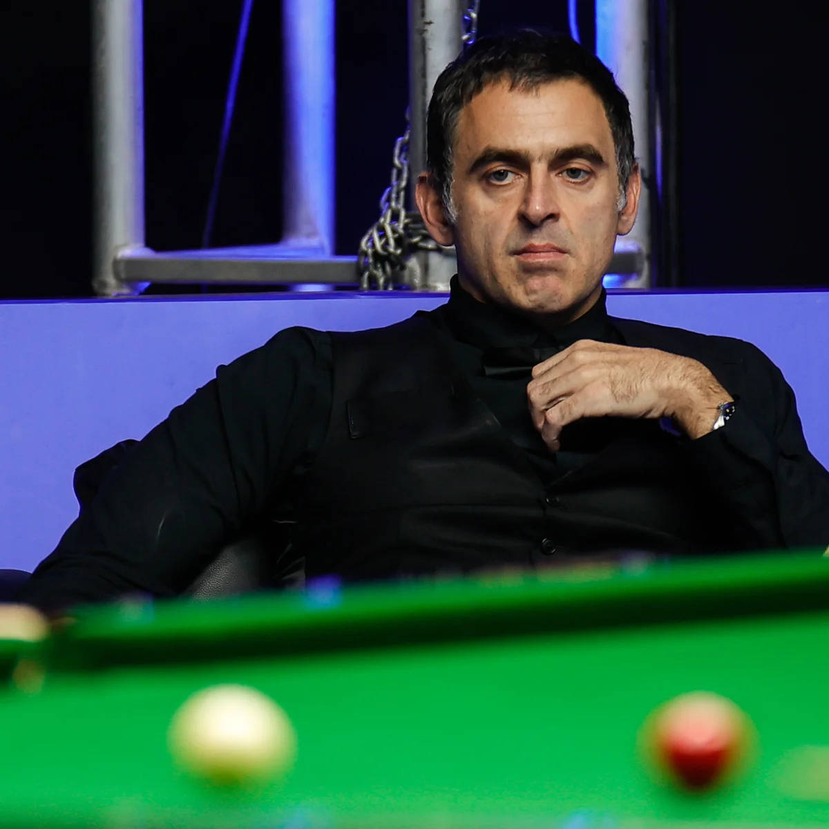 被要求适应 被要求适应