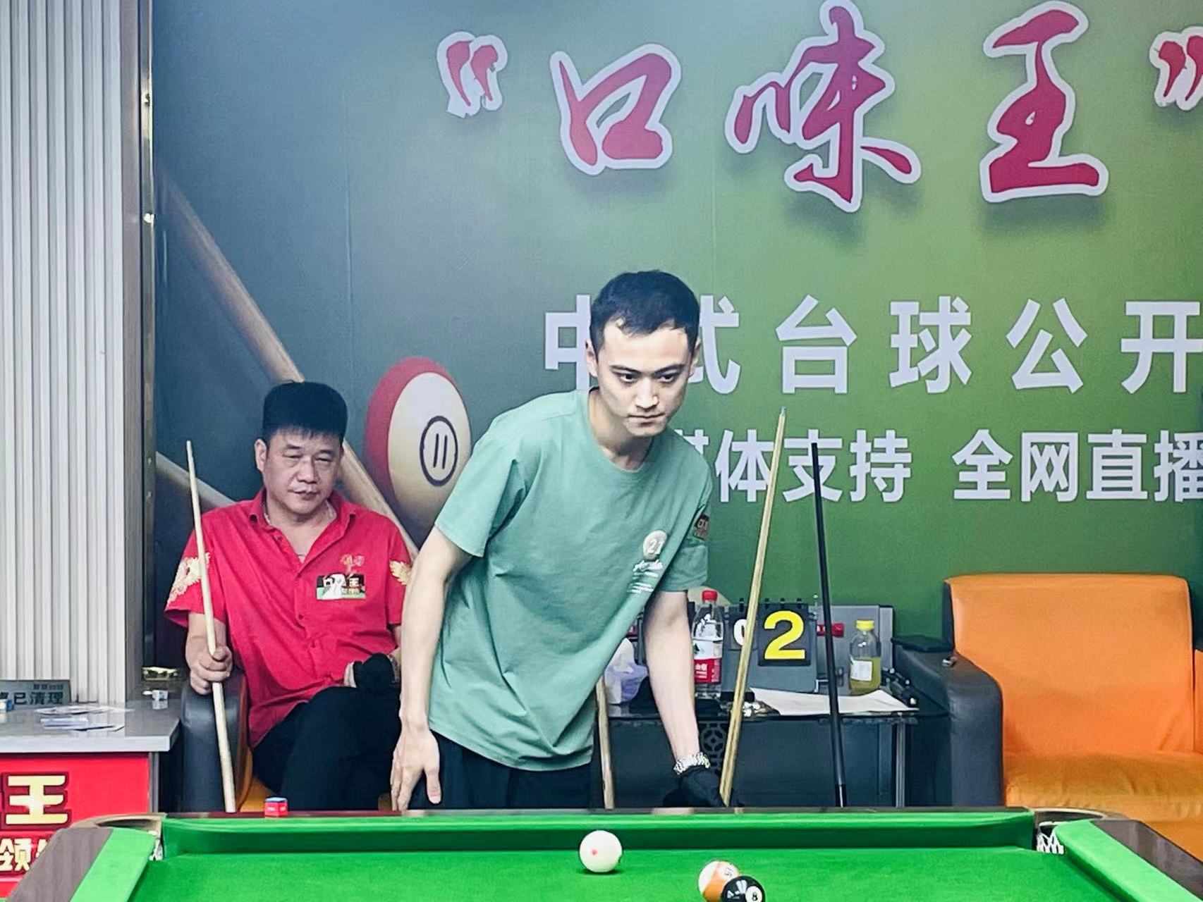 与粉丝交流